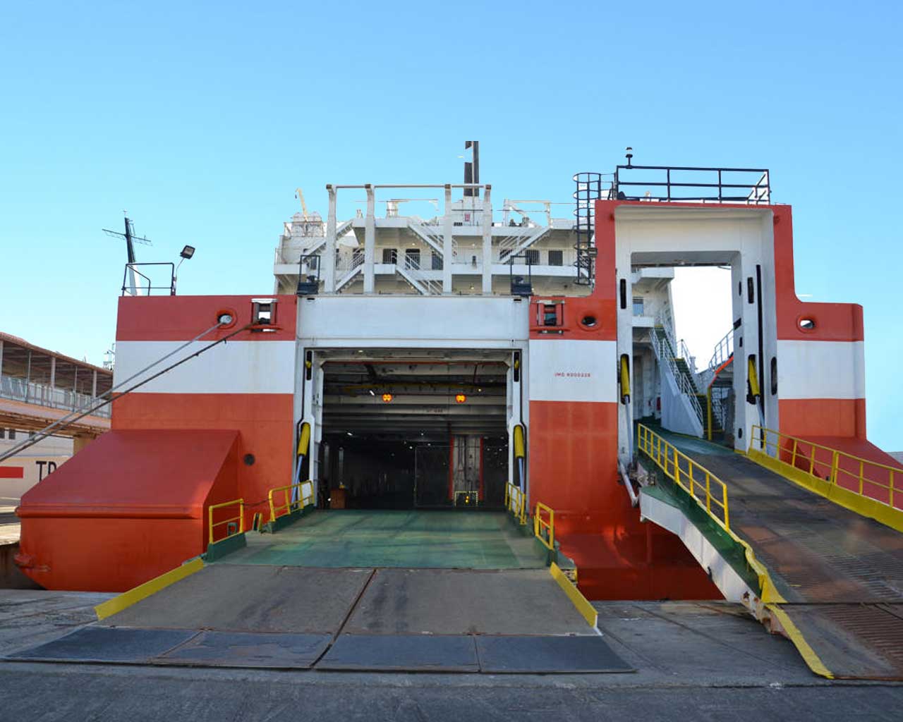 ferry Almería Nador con coche desde 159 euros