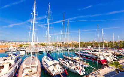 Ferry más hotel Mallorca en Julio en el Hotel Bahía Cala Ratjada en Mallorca