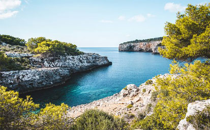 Ferry más hotel Menorca en Abril