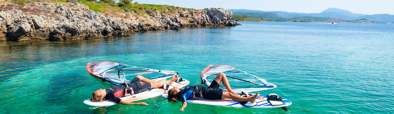 Ferry más Hotel en Menorca